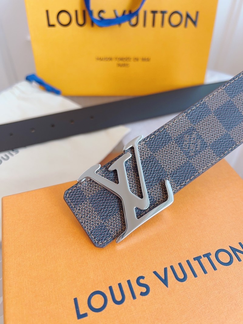 l0vis Vvtt0n belts